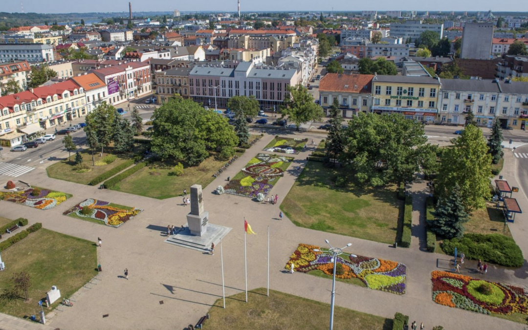 Plac Wolności we Włocławku – centralny punkt miasta